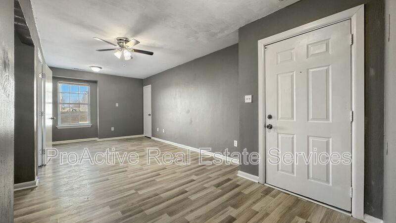 1100 Wilson Rd - 7