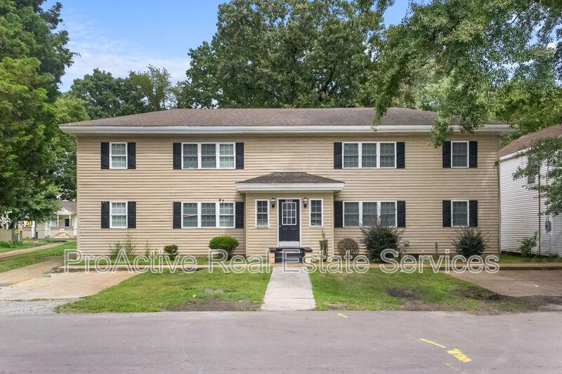 1415 Commerce Ave - 1
